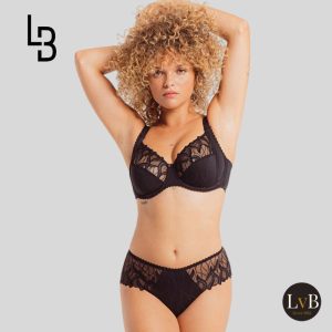 Luxe zwarte shorty van Louisa Bracq