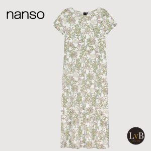 Nanso Laventeli lange jurk met korte mouwen en bloemenprint zonder model