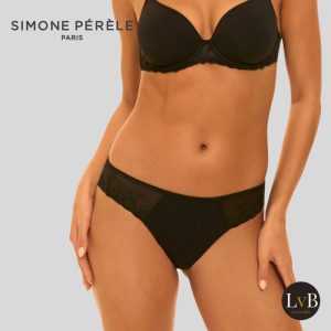 Model draagt Simone Pérèle katoenen bikini slip zwart