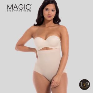 MAGIC Bodyfashion Maxi Sexy Hi-Brief latte corrigerende slip op model