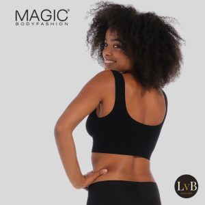 Zijaanzicht van model met MAGIC Comfort Bra Bamboo zwart