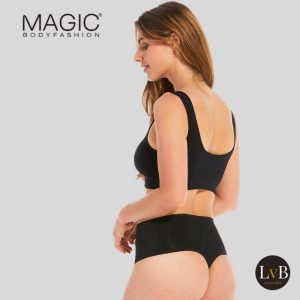 Model draagt MAGIC Comfort Bra zwart van opzij