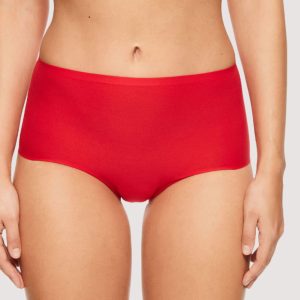Chantelle Soft Stretch C26470 rode tailleslip gedragen op model